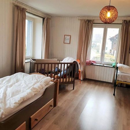 Bed and Breakfast Au Petit Bonheur Courgenay Exterior foto